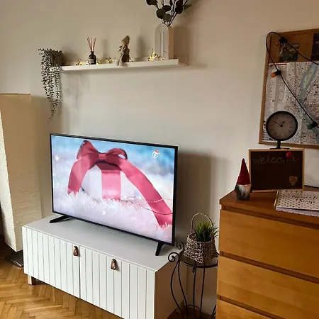 West Apartment *