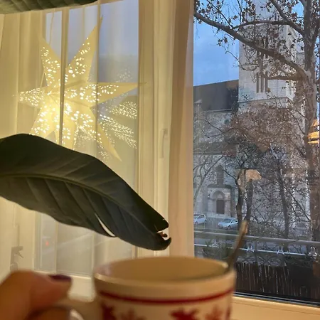 West Будапешт